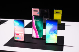 Samsung Galaxy S10 Smartphones On Stands