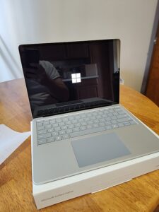 Microsoft Surface Laptop 7th Edition Boot Screen